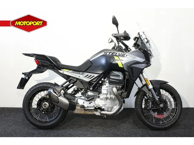 Moto Guzzi Stelvio 1200