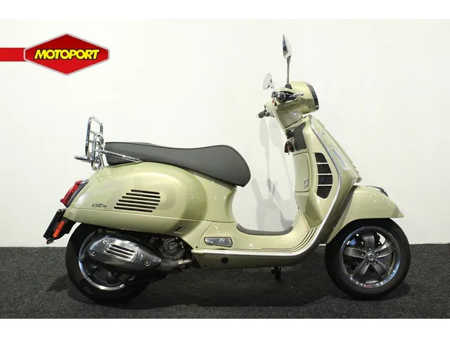 vespa-gts-300-supertech-7055-1