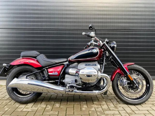 BMW R 18