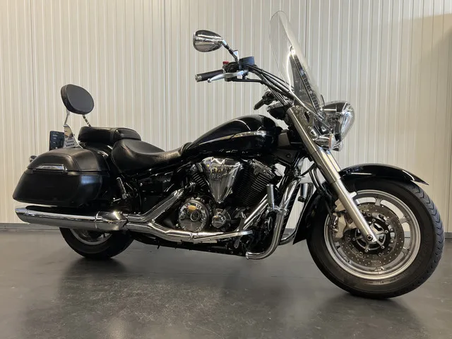 Yamaha XVS1300A Dark Star