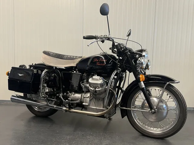 moto-guzzi-v7-cafe-classic-7286-1