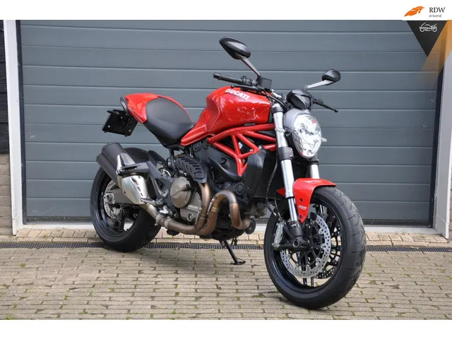Ducati Monster 821
