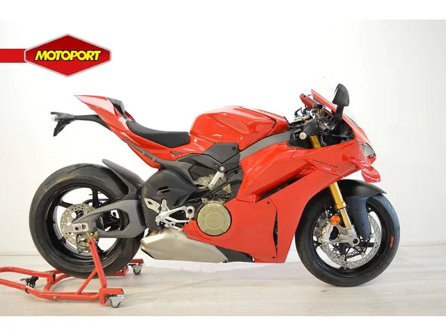 Ducati Panigale V4 S
