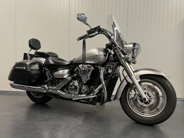 yamaha-xvs1300a-midnight-star-8130-1