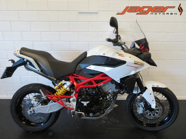moto-morini-granpasso-1200-6532-1