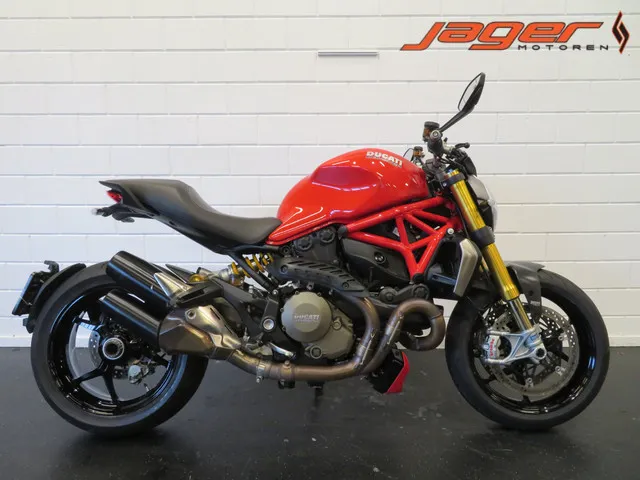 Ducati Monster 1200 S