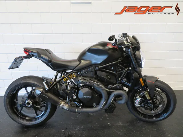 Ducati Monster 1200 R