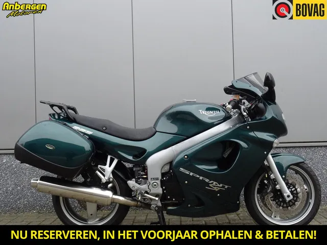 triumph-sprint-st-8545-1