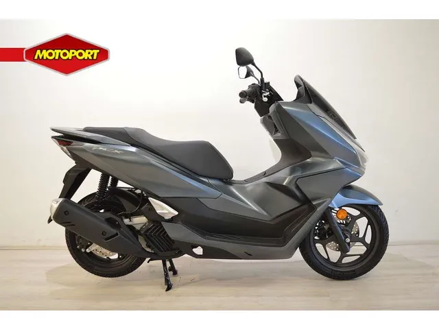 honda-pcx125-8642-1