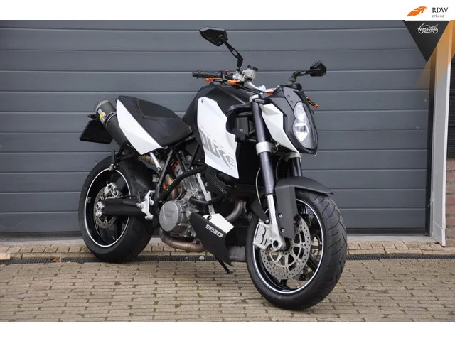 ktm-990-super-duke-8649-1